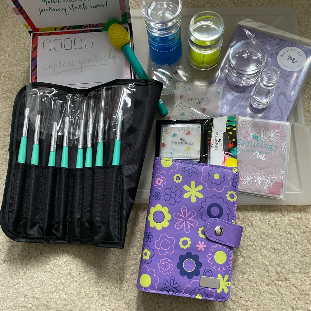Maniology Nail Design Set